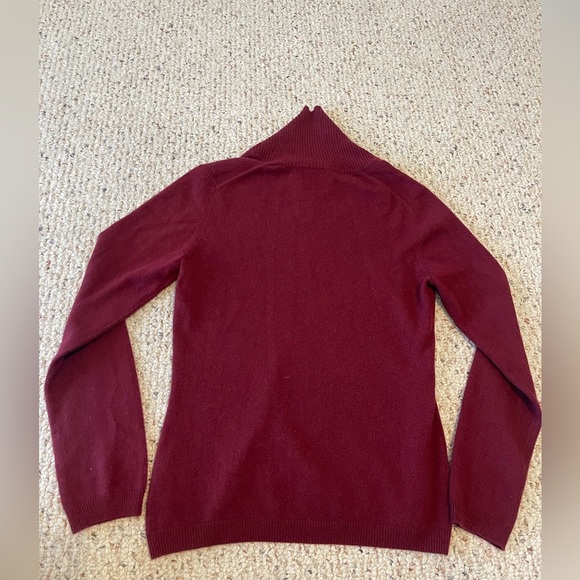 Prive Cashmere Dark Red Sweater Size Small - Picture 5 of 5